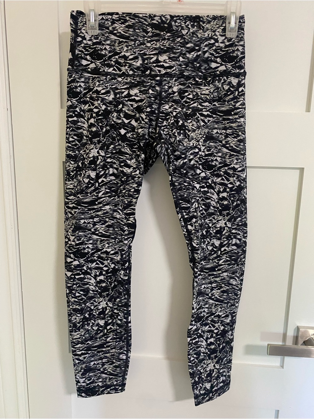 Black & White Abstract Print Leggings - Lululemon Athletica